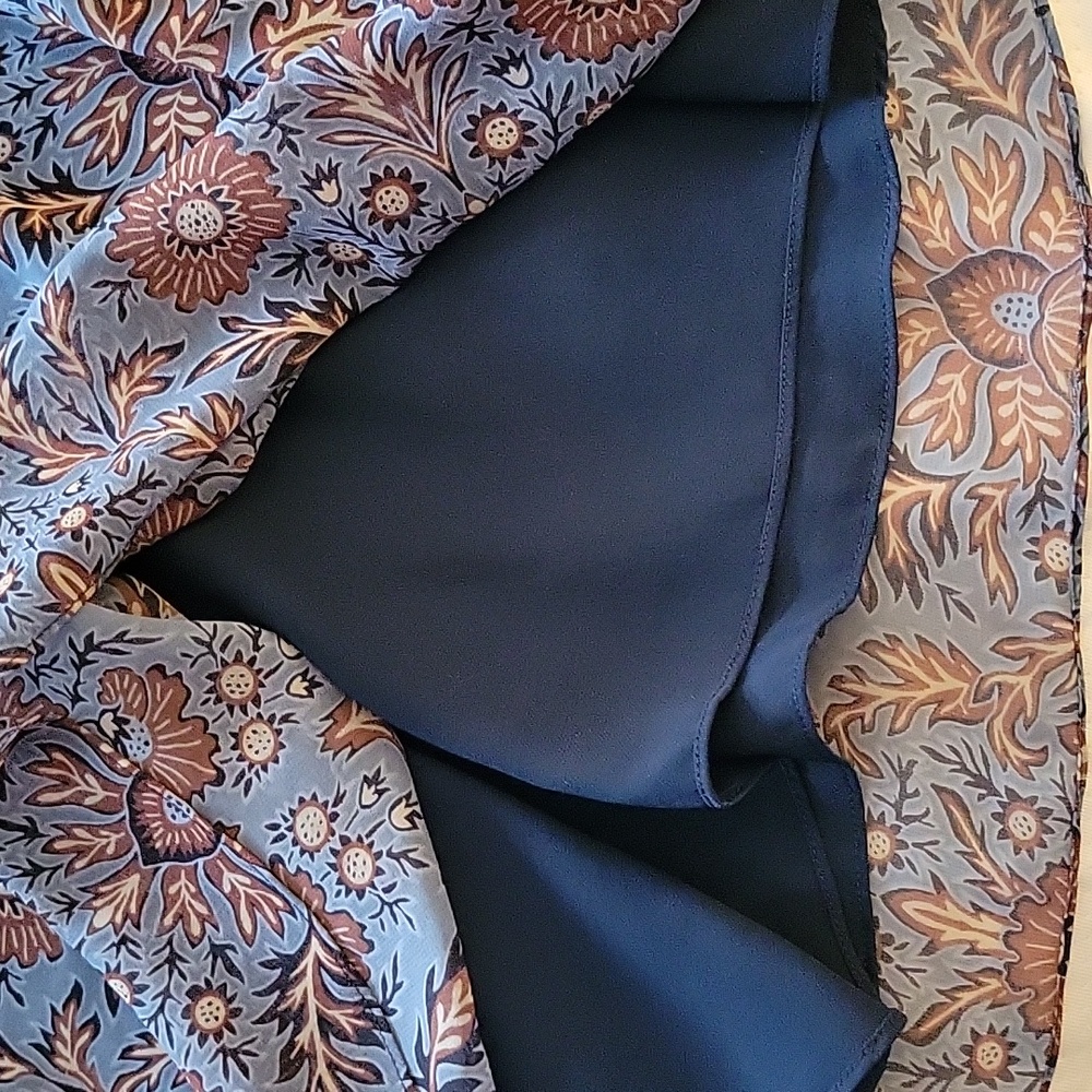 CABI FRENCH COUNTRY FLORAL SHIRT DRESS - Picture 9 of 11